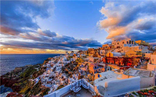 名校直通車,<a style='color:#268bd1;cursor:pointer;' href='/'>移民希臘</a>的絕佳優(yōu)勢(shì) 名校直通車,移民希臘的絕佳優(yōu)勢(shì)