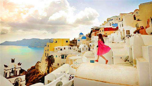 申請<a style='color:#268bd1;cursor:pointer;' href='/yimin.html'>希臘購房移民</a>,一個可靠中介機構的作用無可替代! 申請希臘購房移民,一個可靠中介機構的作用無可替代!